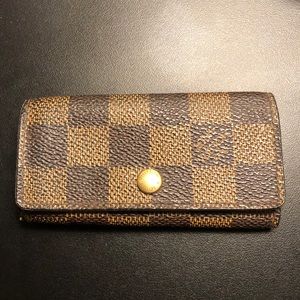 Preloved LV Key Holder